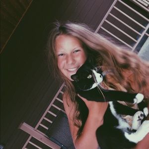 Meet your Posher, Annie